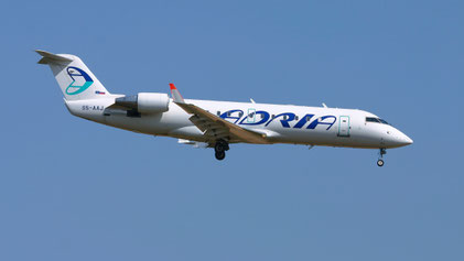 -- Bombardier CRJ-200LR --- S5-AAJ --- First Flight: 2005 -- MSN: 8010 -- Frankfurt Rhein-Main (FRA - EDDF) 2006