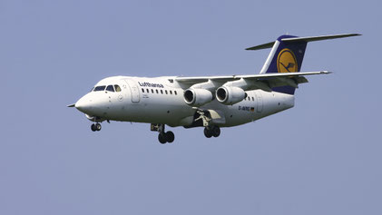 --- BAe Avro RJ85 --- D-AVRG --- First Flight: 1995 --- MSN: 2266 --- Frankfurt Rhein-Main (FRA - EDDF) 2007