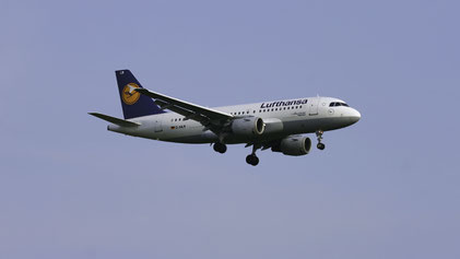 --- Airbus A319-100 --- D-AILR --- First Flight: 1997 --- MSN: 723 --- Frankfurt Rhein-Main (FRA - EDDF) 2005