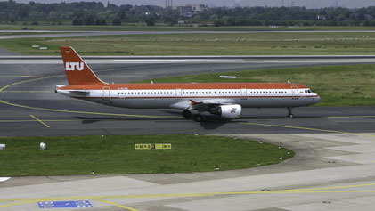 --- Airbus A321-200 --- D-ALSB --- First Flight: 2003 --- MSN: 1994 --- Dusseldorf Rhein-Ruhr (DUS - EDDL) 2006