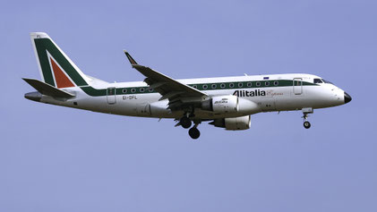 ---- Embraer ERJ-170LR --- EI-DFL --- First Flight: 2004 --- MSN: 36 ---- Frankfurt Rhein-Main (FRA - EDDF) 2005