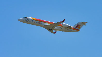 --- Bombardier CRJ-200ER --- EC-GZA --- First Flight: 1998 --- MSN: 7252 --- Tenerife Norte - Los Rodeos (TFN - GCXO) 2006