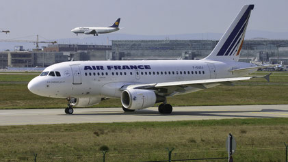 --- Airbus A318-100 --- F-GUGJ --- First Flight: 2005 --- MSN: 2582 --- Frankfurt Rhein-Main (FRA - EDDF) 2007