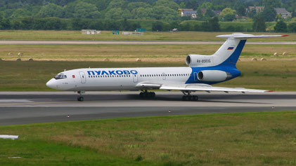 --- Tupolev TU-154M --- RA-85836 --- First Flight: ???? --- MSN: 98A1018 --- Dusseldorf Rhein-Ruhr (DUS - EDDL) 2006