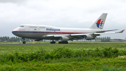 --- Boeing 747-400 --- 9M-MPG --- First Flight: 1994 --- MSN: 25703 --- Amsterdam Schiphol (AMS - EHAM) 2005