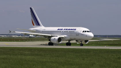--- Airbus A318-100 --- F-GUGD --- First Flight: 2003 --- MSN: 2081 --- Frankfurt Rhein-Main (FRA - EDDF) 2005