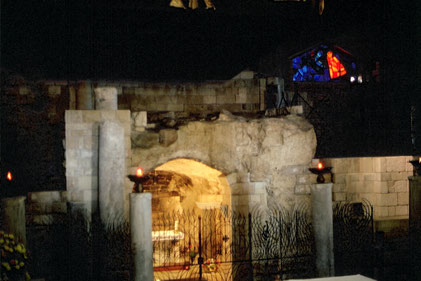 Das Bild zeigt ein Detail der Grabeskirche in Jerusalem.