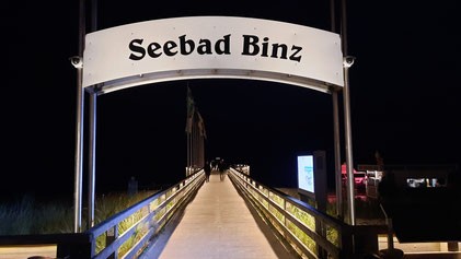 Seebrücke in Binz am Abend