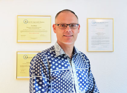 VHS-Dozent für Selbstbestimmte Hypnose bei der Volkshochschule Bonn
