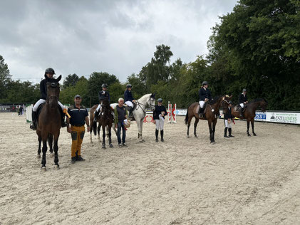 Platzierte des PSV Spring Cup Kleine Tour, Preis des Herrn Pascal Schneider, Stuckateurbetrieb Beckingen