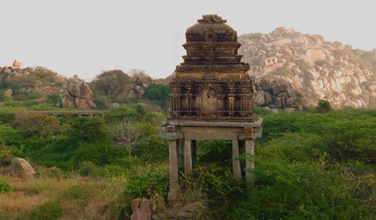 Tempelanlage aus der Zeit Krishnadevarayas (15./16. Jahrhundert) - hier soll ein Hotelkomplex entstehen