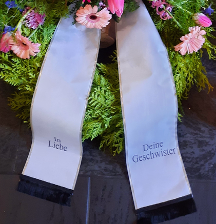 Individuelle Trauerschleifen | Blumen Carola de Jongh Hamburg