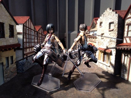 Special animation figures Eren Yeager and Mikasa Ackerman of Attack on Titan