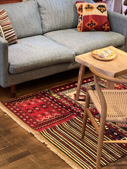 ペルシャ絨毯　トルクメン産大きいクッションカバー（小） ペルシャ絨毯 トルクメン産大きいクッションカバー（小） キリム