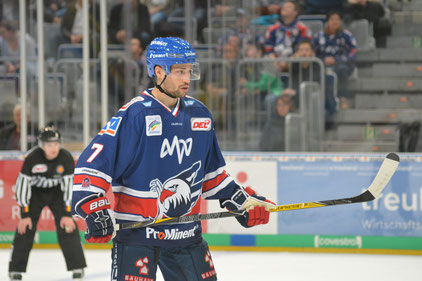 Adler-Verteidiger Sinan Akdag erzielt am Sonntag das einzige Tor für Mannheim. Foto: Gernot Kirch