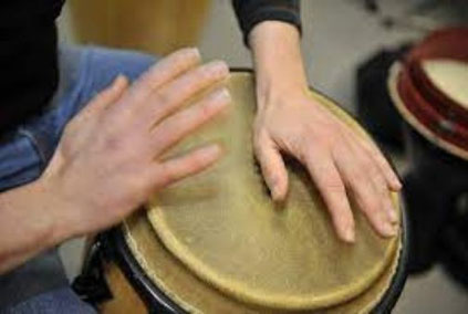 Studio d'enregiestrement, cours de percussions, cours d'improvisation percussion, cours de chant, cours de batterie 