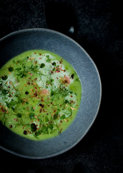 Suppe, Suppenzeit, Frühlingssuppe, Spring soup, Frühlingszwiebel, Kräuter, Kräutersuppe, Radieschensuppe, Radieschen, Käsesuppe