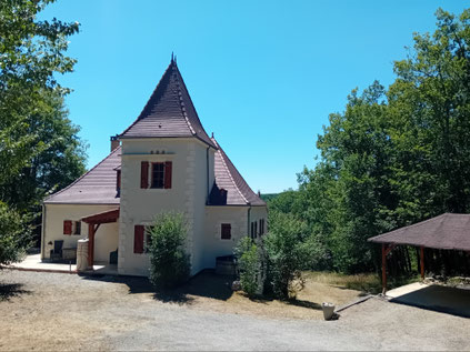 Pittoreske franse marktjes en kindvriendelijke activiteiten op kleinschalige familie camping Lot en Dordogne met Nederlandse eigenaren
