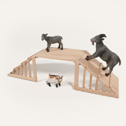 Ziegen Kletterbogen aus Holz passend für Schleich® Tiere
