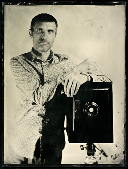 ©Raphaël Laurand - "Autoportrait à la chambre" : ambrotype 18x24cm