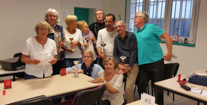 Podium de "Rêves"... ; Laurent Dumont 3e en partant de la droite