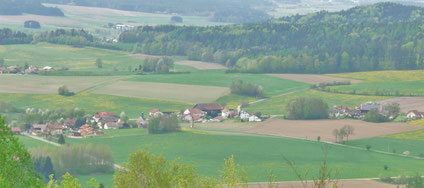 Zillendorf: April 2012 (Aufnahme vom kleinen Hohenstein)