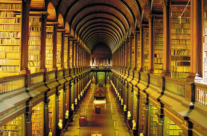 Die Akasha Chronik fungiert wie eine universelle Bibliothek, in der alles was war, ist und sein wird aufgezeichnet ist.