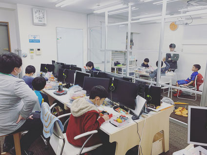 ロボット教室の授業風景