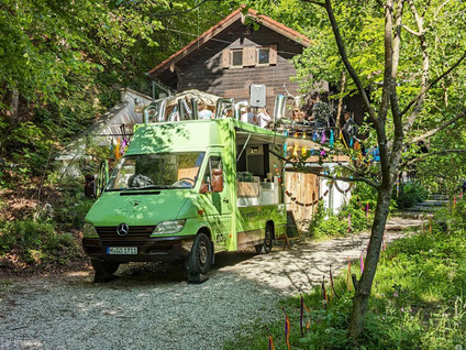 Veganer Foodtruck auf Hochzeitsfeier im Allgäu