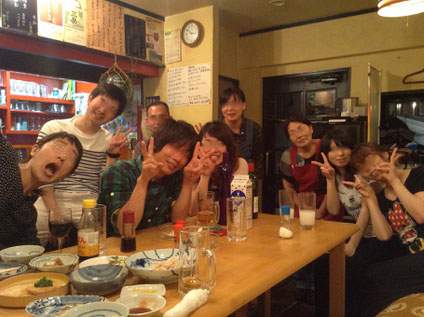 「みしまじょろ食堂」のご家族と常連さん、お約束目つぶし攻撃☆