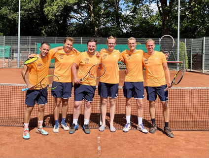 Die Aufstiegsmannschaft v.l.n.r: Yannick Joachimsmeier, Marcel Hönekop, Luca Netter, Julius Fühner, Joel Bäthker und Nils Wegmann