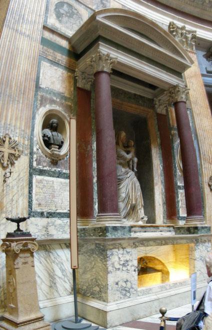 Grab von Raffael Santis im Pantheon