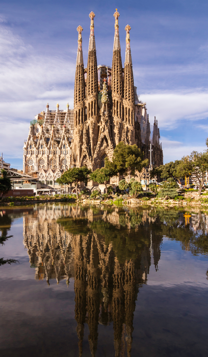 La Sagrada Familia, oeuvre inachevée d'Antonio Gaudi