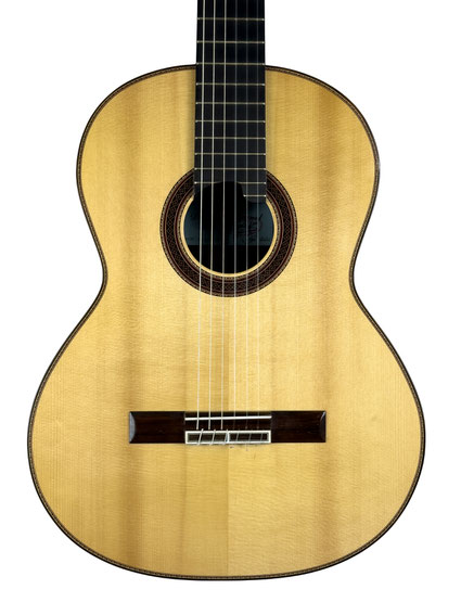 Damian Burguet "Mod.Unico" - classical guitar  
