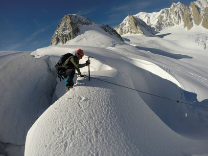 CORSI DI ALPINISMO AOSTA FASE GHIACCIAIO