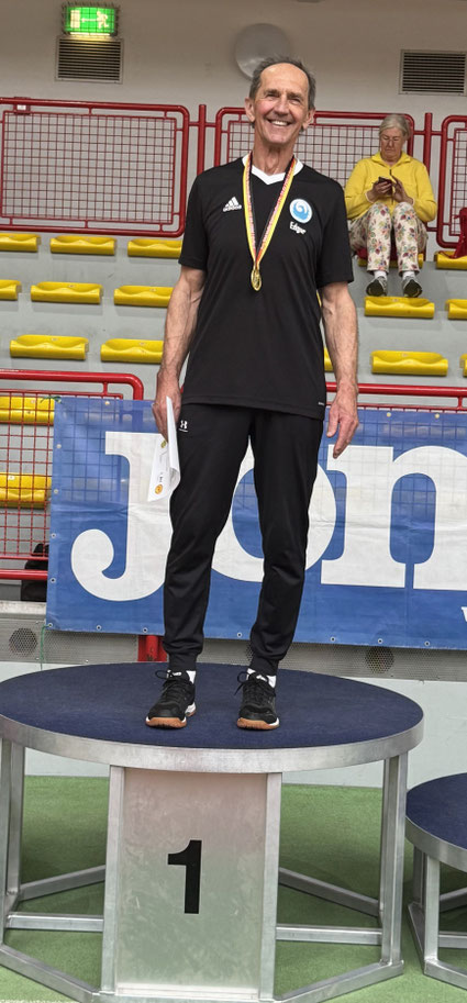 Edgar Schubert hat gut lachen! Wie immer war er auf die Minute Topfit.
