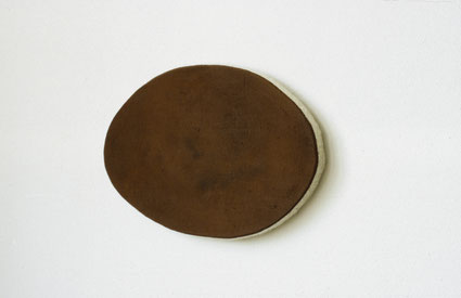 Zonder titel 20x35,5x1cm pigment op linnen op spaanplaat (ovaal) wandobject 2005