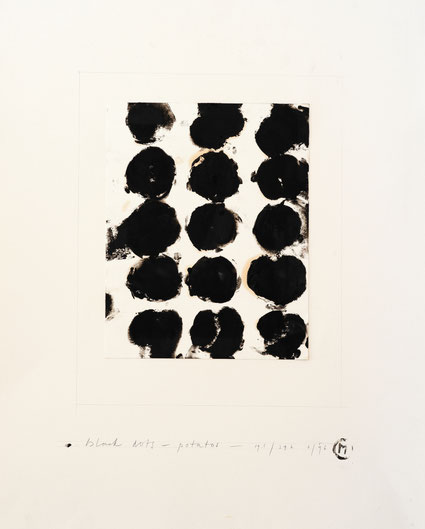 black dots - potatos 51,5x41,5cm olieverf en potlood op papier 1996