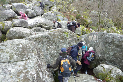 Ils sont tous passés par ce labyrinthe de rochers, non sans quelques contorsions