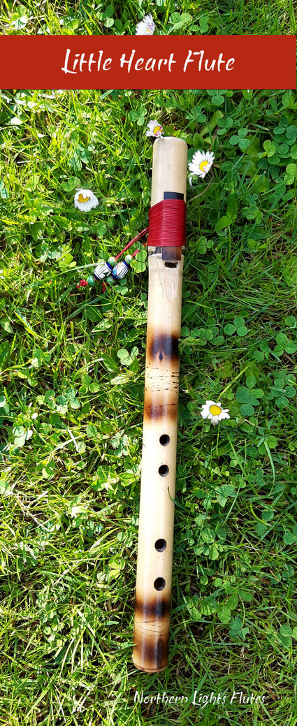 Little Heart Flute - für jeden spielbar - Bambusflöte - Northern Lights Flutes auf www.nord-art-studio.dehandgebaute Bakbusflöten von Northern Lights Flutes