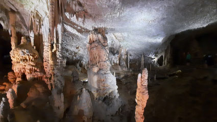 Teil der Höhle von Postojna