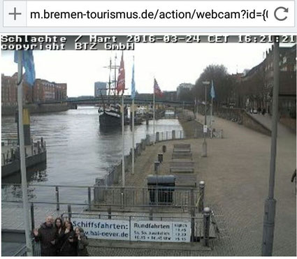 Webcam-Foto vom Dach eines Hauses an der Weserpromenade "Schlachte" mit uns, den "supertwinnies", wie wir auf geocaching.com heißen, links unten