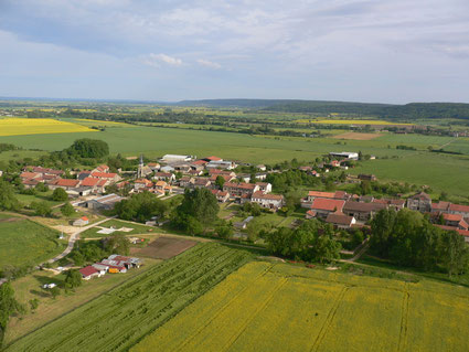 Vue aérienne du village de Manheulles