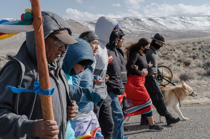 Marche de protestation d'Amerindiens dans le nord du Névada