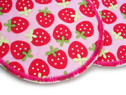 Bild: Erdbeere Applikation Aufnäher Hosenflicken zum aufbügeln Accessoire für Kinder rosa und rot