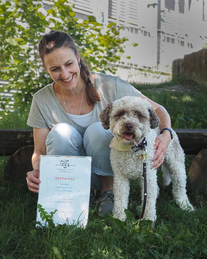 Martina mit Pädagogik-Hund Phoebe