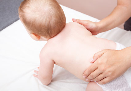 Osteopathie für Säuglinge Osteopathie für Kinder Erwachsene Schwangere Manuelle Therapie Krankengymnastik Sportphysiotherapie CMD Behandlungen Manuelle Lymphdrainage Privatpraxis Jaron Massage Physiotherapie, Heilpraktiker, Darm Mikronährstoffe Allergie