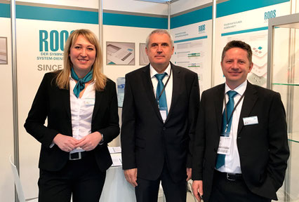 The Roos team welcomes their customers to electronica trade fair