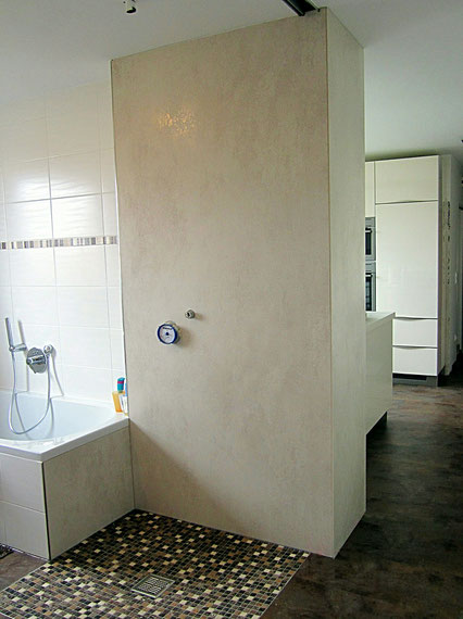 fugenfreie Wandverkleidung der Duschwand