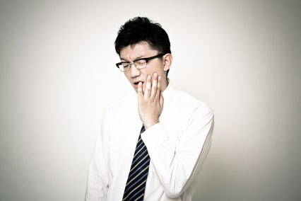 歯と腰が痛い奈良県香芝市の男性